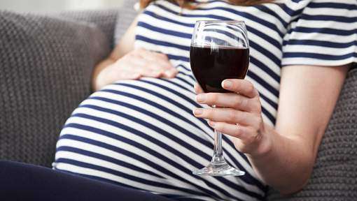 "Les femmes enceintes qui boivent ou se droguent doivent aller en prison"