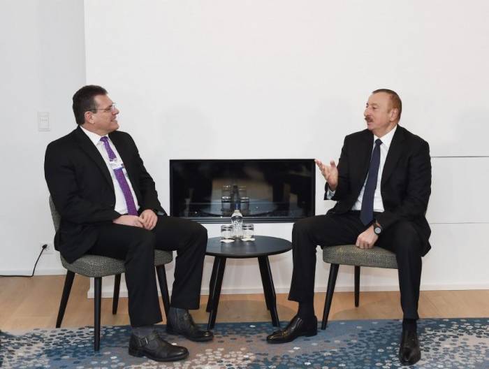 Ilham Aliyev meets European Commission VP Sefcovic in Davos
