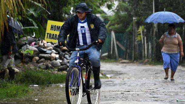 Honduras: lluvias dejan 552 familias afectadas y cientos de incomunicados