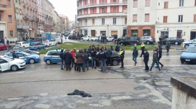 In Macerata mehrere Menschen angeschossen