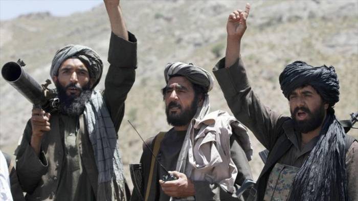 Talibán invita al diálogo a Rand Paul, crítico de la guerra afgana
