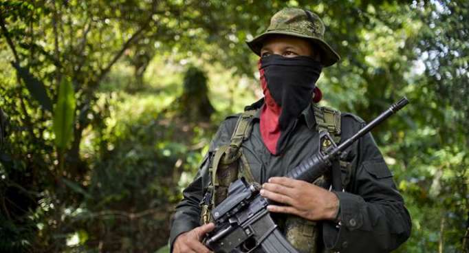 Fiscalía de Colombia obtiene 21 órdenes de captura contra jefes del ELN