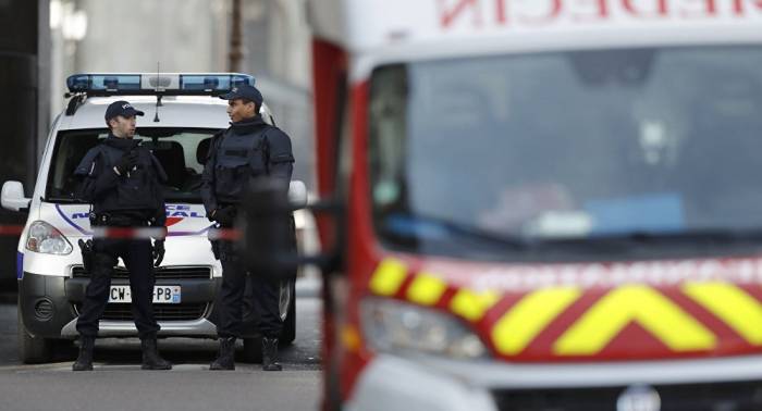 Fünf Passanten bei Messerangriff in Paris verletzt