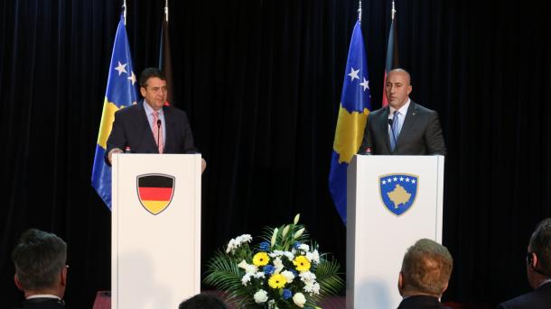 Gabriel verspricht dem Kosovo Unterstützung auf dem Weg in die EU