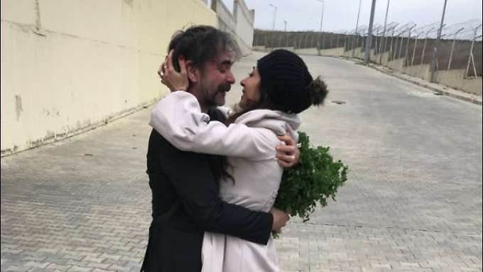 Deniz Yücel verlässt Gefängnis