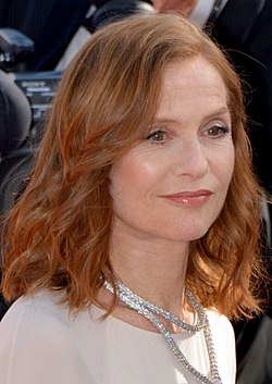 Huppert recreó su dominadora "Eva" en una Berlinale de escritores atrapados