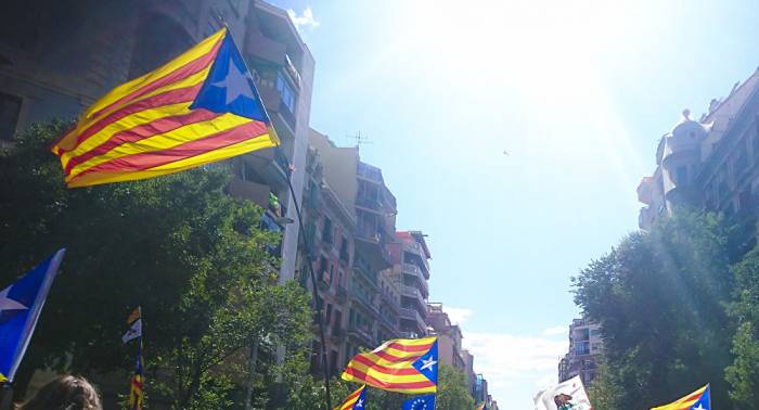 La Asamblea Nacional Catalana llama "corrupto y decadente" al Estado español