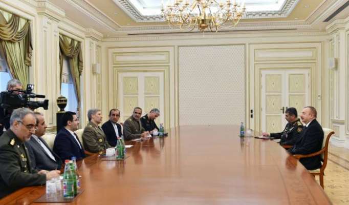 Ilham Aliyev reçoit le ministre iranien de la Défense