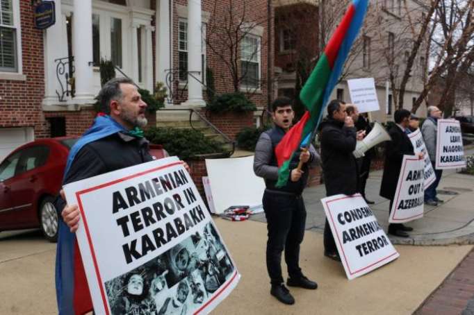 Anti-Armenian protest held in front of Armenian embassy in USA –PHOTOS