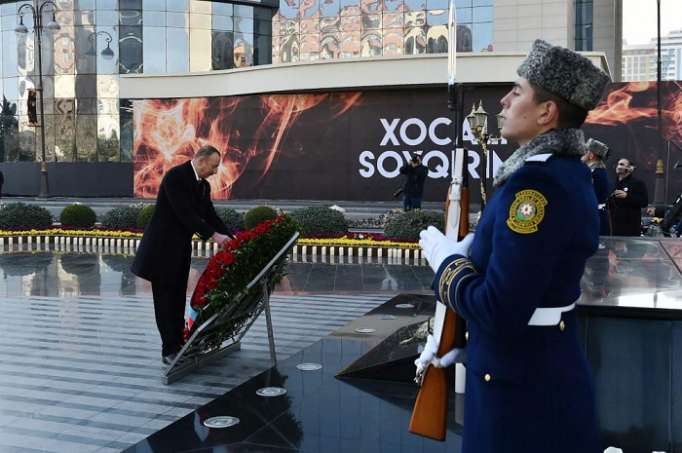 Ilham Aliyev an der Zeremonie zum Gedenken an die Opfer der Tragödie in Chodschali teilgenommen