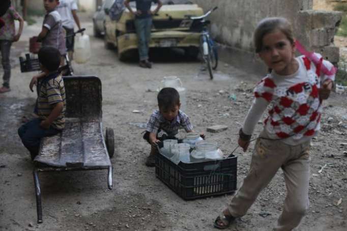 Las autoridades habilitan un "corredor humanitario" para salir de Guta Oriental