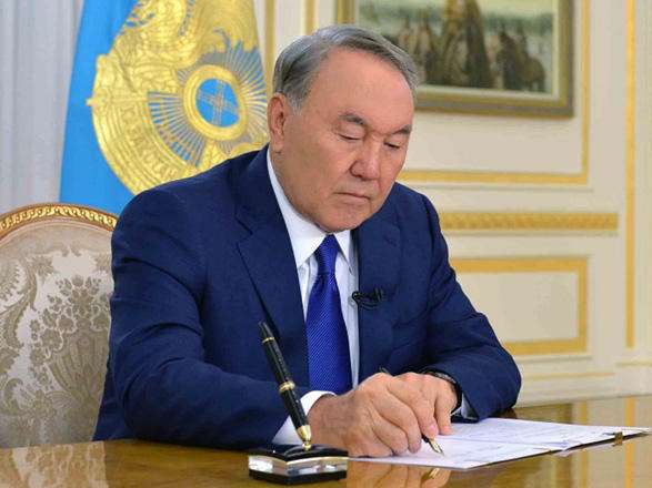 Nazarbayev aprobó una enmienda a un tratado tributario con Azerbaiyán