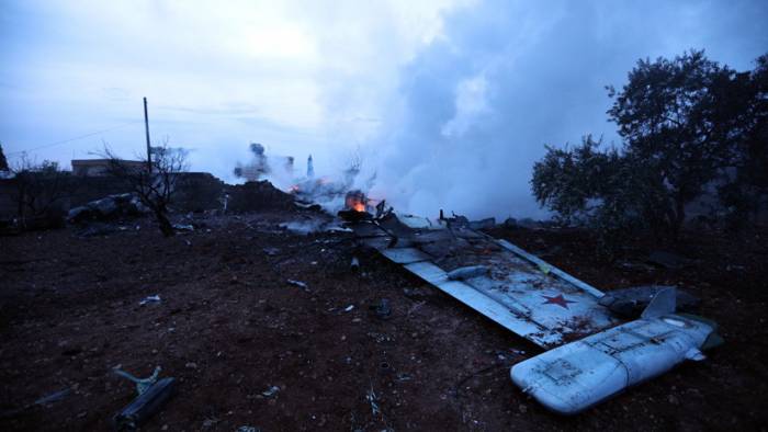 El cuerpo del piloto de Su-25 es trasladado a Rusia