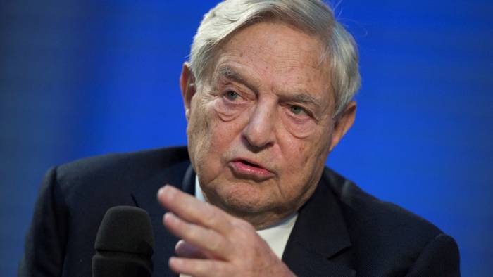 Los planes de George Soros contra las "amenazas" de Facebook y Google