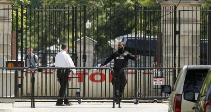White House under lockdown after vehicle crashes into barrier