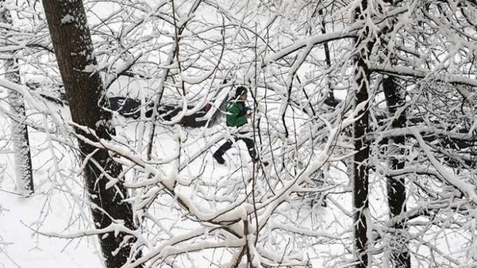 Un muerto y cuatro heridos en Moscú a causa de una fuerte nevada