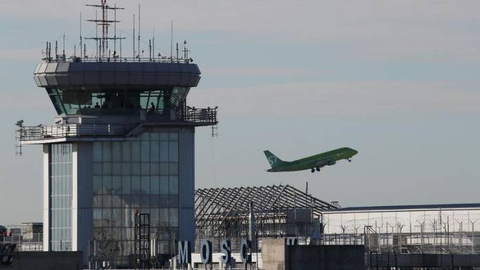 Saratov Airlines suspend l