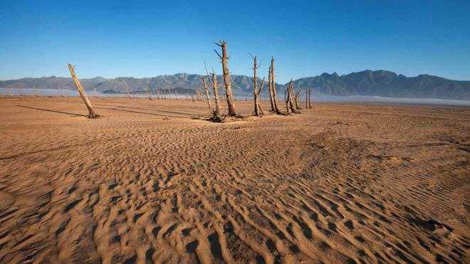 Drought-hit Cape Town rejoices at rainfall