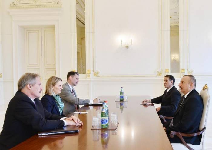 Ilham Aliyev receives US State Dept. official