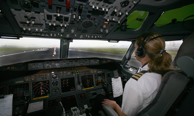 Boeing raises prospect of only one pilot in the cockpit of planes