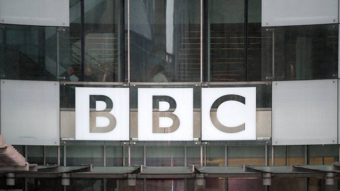 Discrimination salariale: la BBC subit un revers en justice