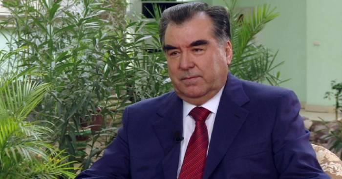 Tajik president congratulates President Aliyev