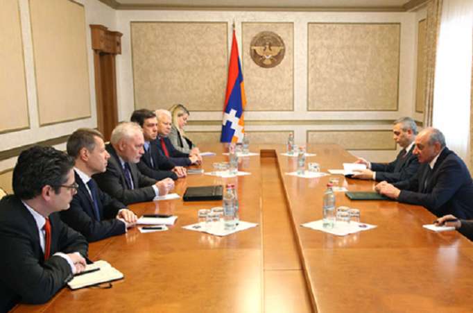 Les coprésidents se sont rendus au Karabakh