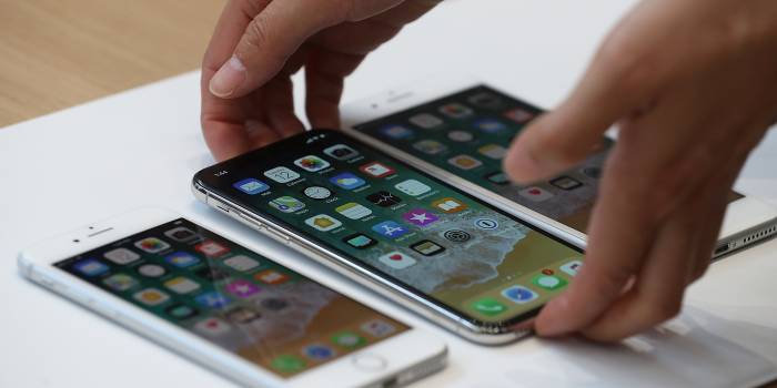 iPhone X : Apple enquête sur un bug qui empêche de décrocher