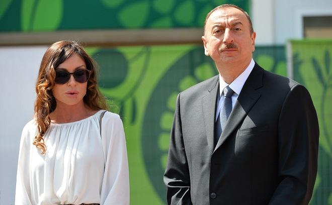 President Ilham Aliyev, First Lady Mehriban Aliyeva arrive in Mingachevir