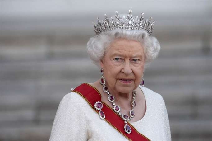 Theresa May could put off Queen