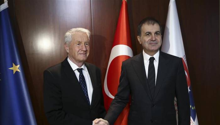 Turquie: Le ministre des Affaires de l
