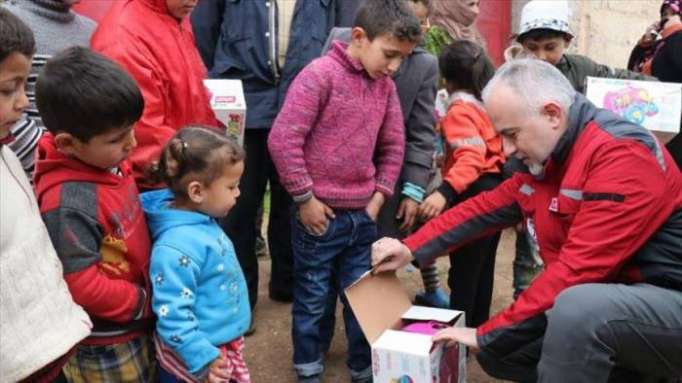 مساعدات إنسانية تركية إلى سكان قرى محررة في محيط عفرين