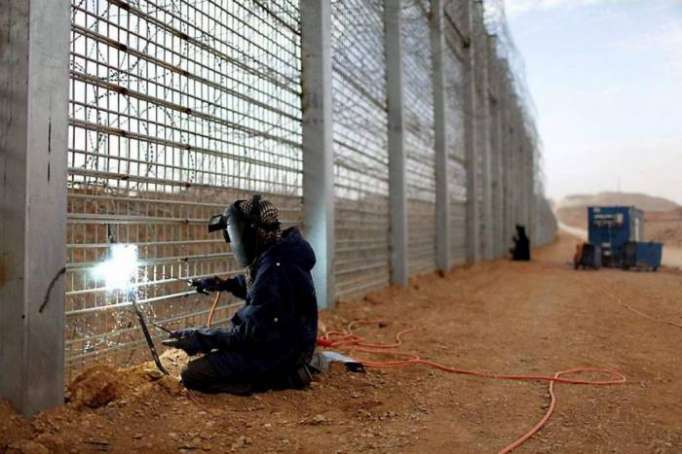 Israël poursuit la construction de son mur à la frontière avec le Liban