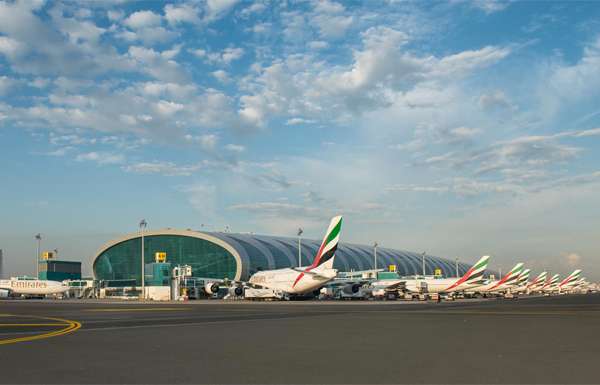 للعام الرابع.. مطار دبي الأول عالميا في نقل المسافرين الدوليين