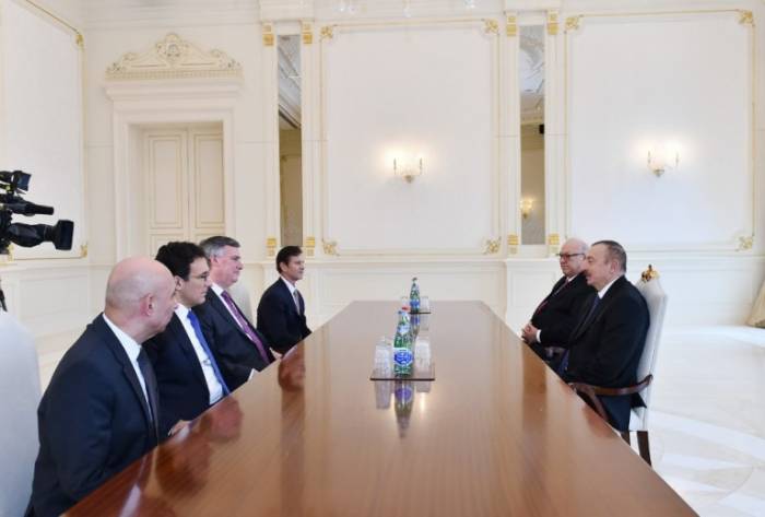 "أذربيجان يلعب دورا هاما في حركة الشحن العالمية" - الرئيس