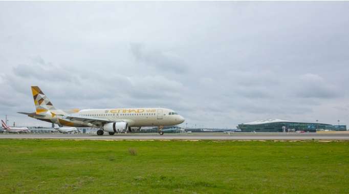 Se lanza vuelo directo a Bakú desde Abu Dhabi