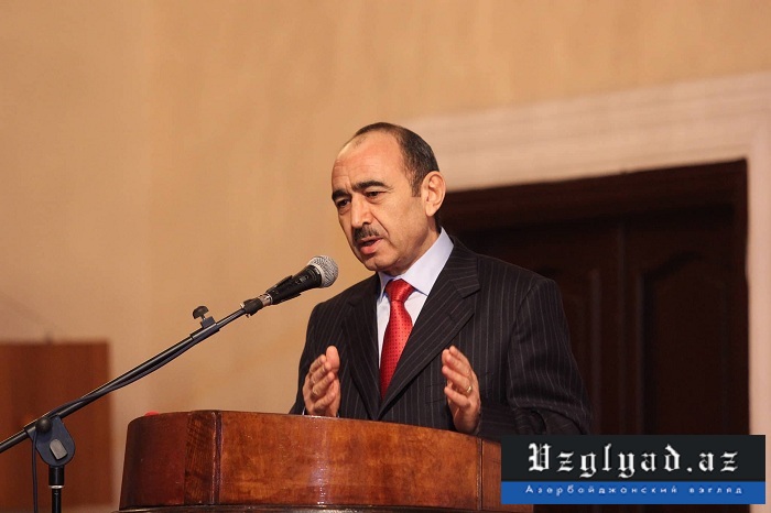 Ali Hasanov: "Nadie hará Azerbaiyán renunciar a las ideas nacionales"