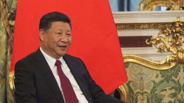 Chinas Präsident Xi einstimmig im Amt bestätigt - Wang als neuer Vize