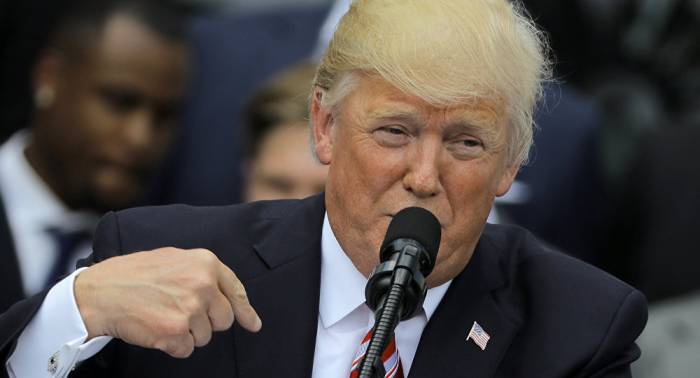 Trump firma Ley de Gastos por $1,3 billones luego de amenazar con vetarla