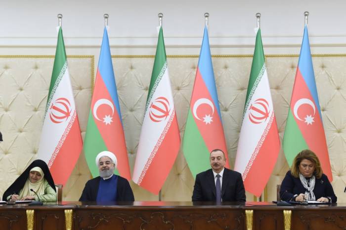 Aserbaidschan und Iran unterzeichnen eine Reihe von Dokumenten