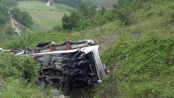 Mindestens 20 Tote bei Brand eines Busses in Thailand