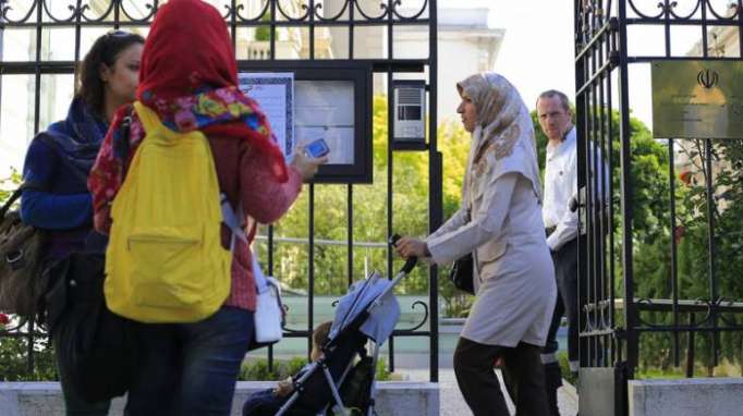 Messer-Angreifer vor Irans Botschafter-Residenz in Wien erschossen