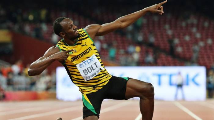 Usain Bolt a mis un but!