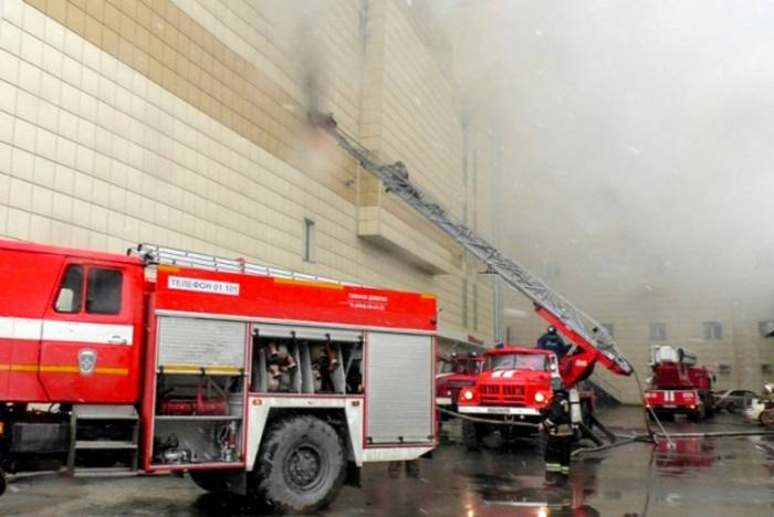 Au moins 53 morts dans un incendie en Russie - Mise à Jour - VIDEO