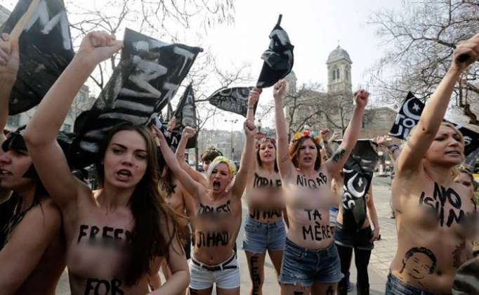 La première action des Femen, c