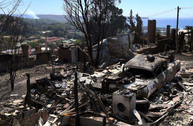 Australian wildfires destroy homes, kill cattle as hundreds of people flee
 