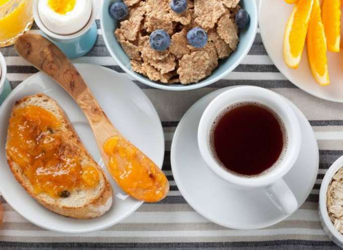 Losing weight can be as easy as eating high-energy breakfast