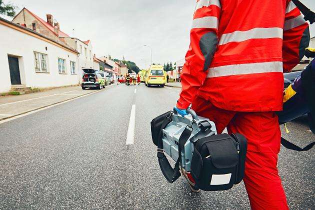 Frau auf offener Straße mit Säure übergossen