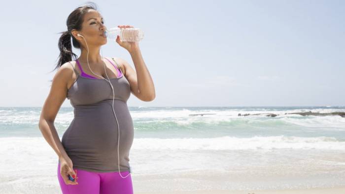 Faire du sport pendant la grossesse réduit la durée de l’accouchement