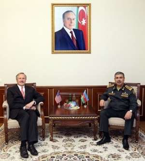 Azerbaijani defense minister meets with outgoing US envoy
